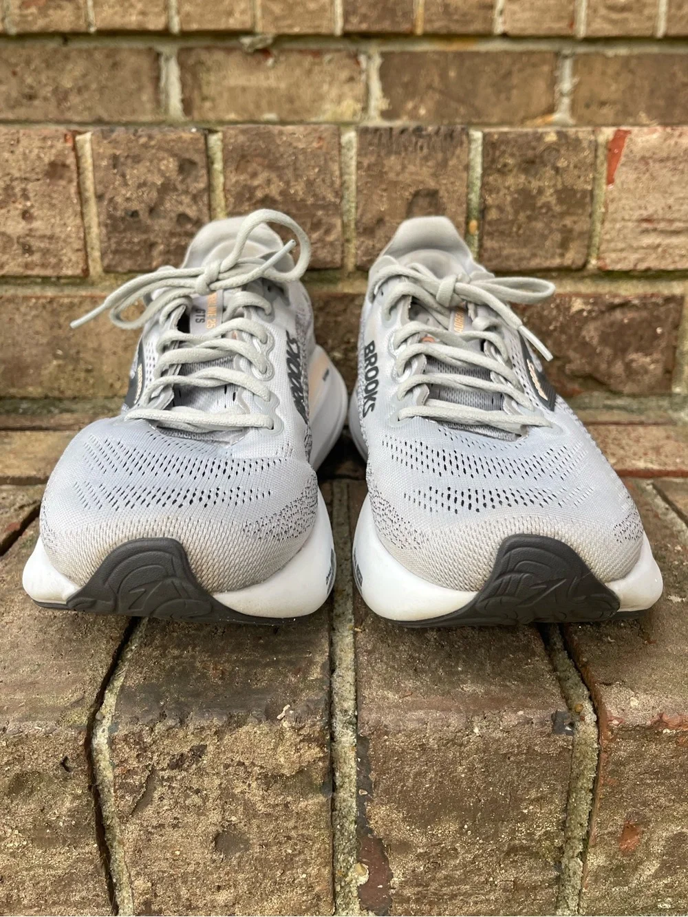 Brooks Women's Adrenaline GTS Athletic Shoes - Light Gray with Peach Accents